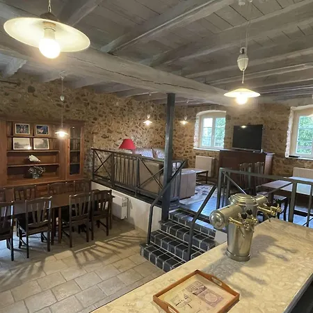 Authentique Propriete Perigourdine Pour 18 Pers. Avec Piscine Chauffee - Fr-1-824-13 Holiday home Boisset (Cantal)